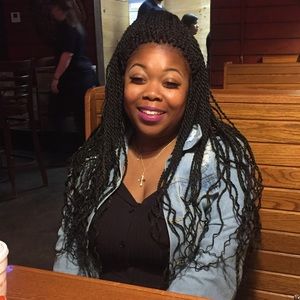 Meet your Posher, Sholanda